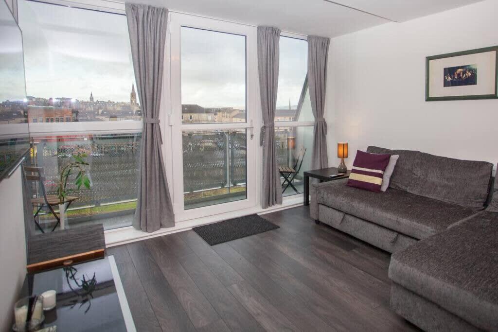 Beautiful Flat With Panoramic Views Over The City Glasgow Exterior foto